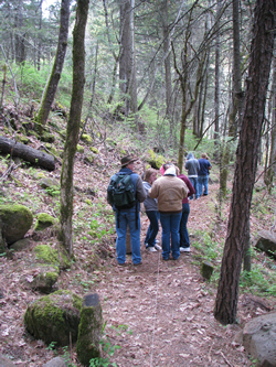 Goldendale High School students using GPS units to map the trails at Jewett Cr.